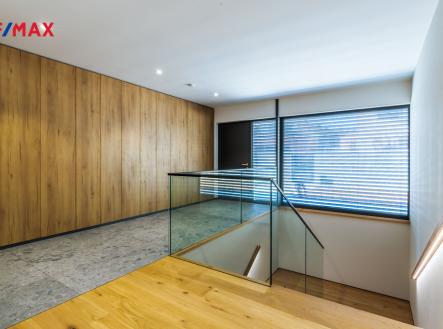 vstupní hala | Prodej - dům/vila, 334 m²