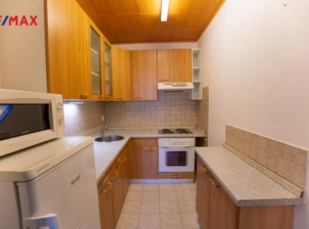 kuchyň | Pronájem bytu, 2+kk, 42 m²