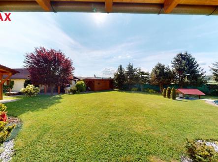 rd-cheznovice-172-se-zahradou-garazi-pergolou-a-zahr-domkem-05242025-131322.jpg | Prodej - chata/rekreační objekt, 160 m²
