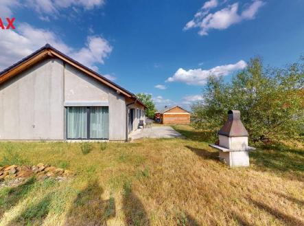 rodinny-dum-4kk-se-zahradou-a-garazi-obec-zichovec-73-07222025-125315.jpg | Prodej - dům/vila, 122 m²