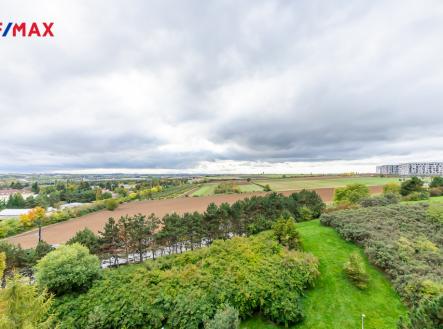 výhled z oken | Prodej bytu, 2+kk, 47 m²