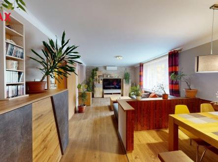 byt-31-praha-6-suchdol-olsova-5585-s-terasou-zahradou-a-sklepem-10302025-100148.jpg | Prodej bytu, 3+1, 150 m²