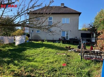 pohled ze zahrady | Prodej - dům/vila, 264 m²