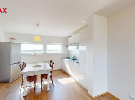 byt-2kk-2-x-terasa-parkovaci-stani-bustehrad-oresin-984-01282026-181742.jpg | Prodej bytu, 2+kk, 68 m²