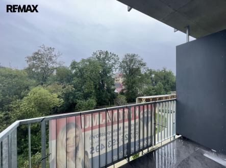 a-balkon.jpeg | Pronájem bytu, 1+kk, 29 m²