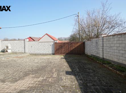 dsc01260.jpg | Prodej - dům/vila, 1 145 m²