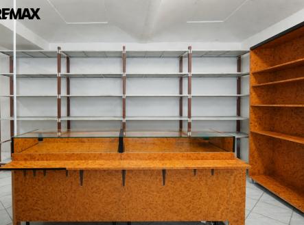 prodejna | Pronájem - obchodní prostor, 170 m²