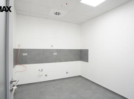 dsc01877.jpg | Pronájem - kanceláře, 200 m²