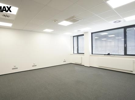 dsc01871.jpg | Pronájem - kanceláře, 416 m²