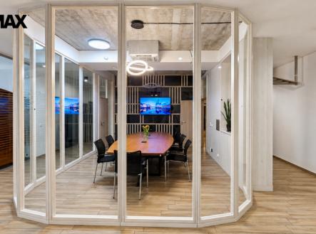 Zasedací místnost | Pronájem - kanceláře, 26 m²