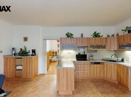 1.N.P. | Prodej - dům/vila, 250 m²