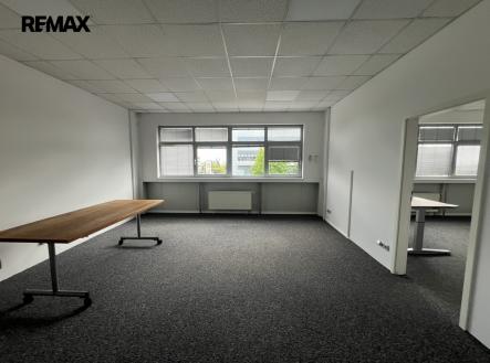 img-3604.jpeg | Pronájem - kanceláře, 45 m²