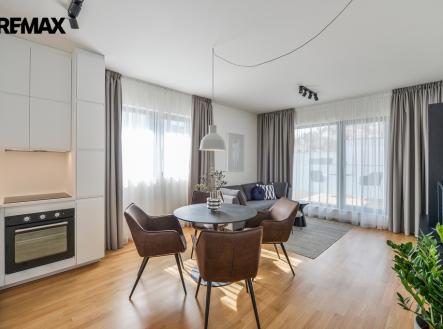 obyvaci-pokoj-1.jpeg | Pronájem bytu, 2+kk, 70 m²