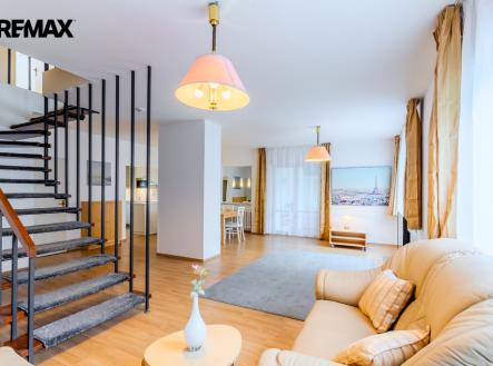 Přízemí | Prodej - dům/vila, 244 m²
