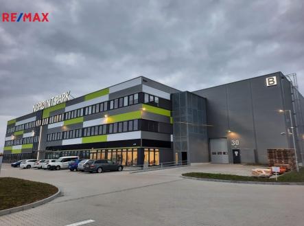 002652n.jpg | Pronájem - kanceláře, 686 m²