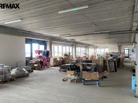 434b15ce-9d3c-43f2-8a0e-27e7f8e5291e.jpeg | Pronájem - kanceláře, 686 m²