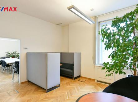 Pronájem - kanceláře, 59 m² obrázek