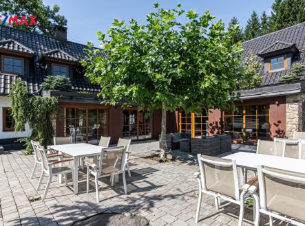 Prodej - hotel, 700 m² obrázek