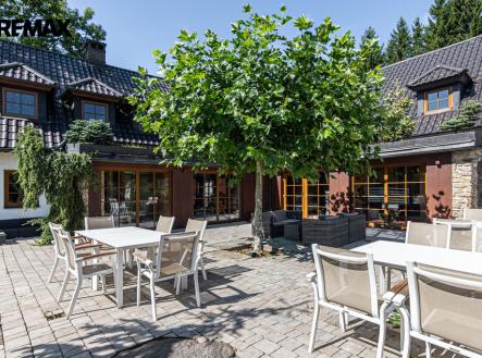 Prodej - hotel, 700 m² obrázek