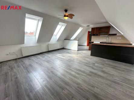 Kuchyň | Pronájem bytu, 3+kk, 90 m²
