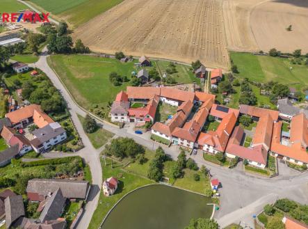 dji-20230817134050-0010-d.jpg | Prodej - dům/vila, 132 m²