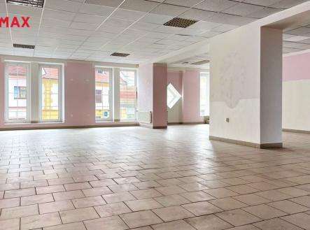 Pronájem obchodních prostor - Masarykovo náměstí, Rokycany | Pronájem - obchodní prostor, 232 m²