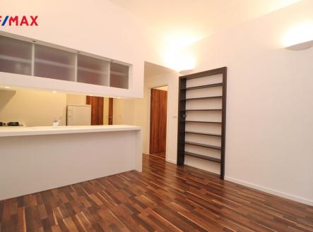 Obývací pokoj + kuchyň | Pronájem bytu, 2+kk, 47 m²