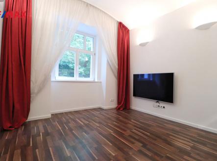 Obývací pokoj + kuchyň | Pronájem bytu, 2+kk, 47 m²