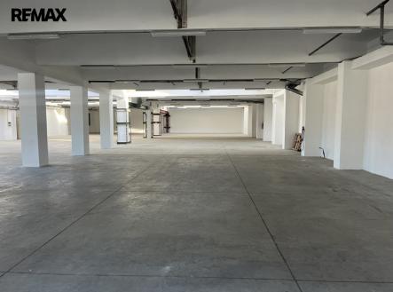 img-5038.jpg | Pronájem - skladovací prostor, 1 494 m²