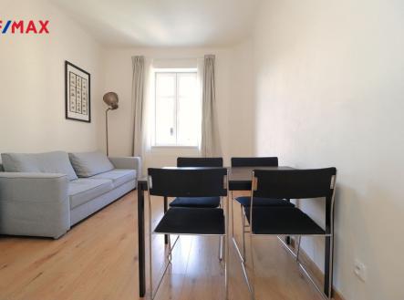 Obývací část + kk | Pronájem bytu, 2+kk, 40 m²