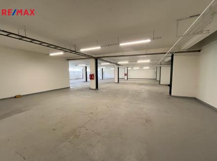 suteren-404-m2-b.jpg | Pronájem - skladovací prostor, 404 m²
