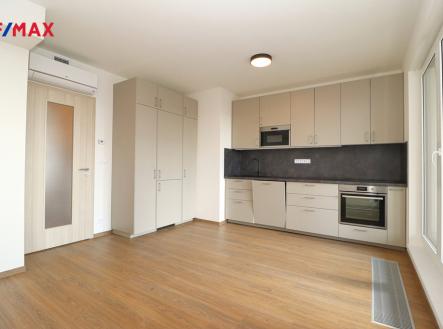 Obývací pokoj + kk | Pronájem bytu, 2+kk, 62 m²