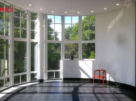 809b.jpg | Prodej - dům/vila, 323 m²