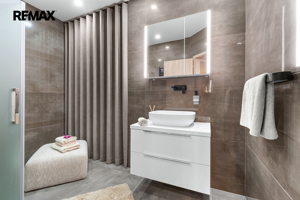 Pronájem nového bytu 3+kk, Vochov_Michal Bláha Reality