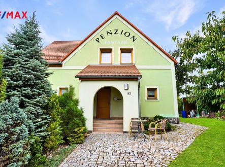 df1010bd-8ad0-4028-8d48-03f788634f93.jpg | Prodej - dům/vila, 341 m²
