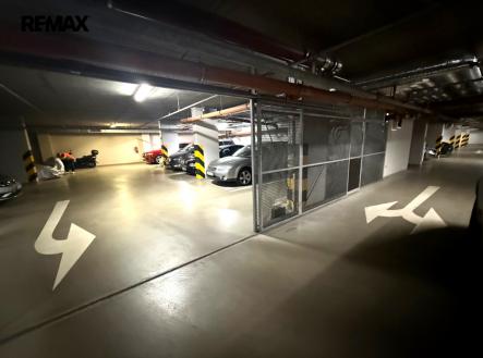 img-9585.png | Prodej - malý objekt/garáž