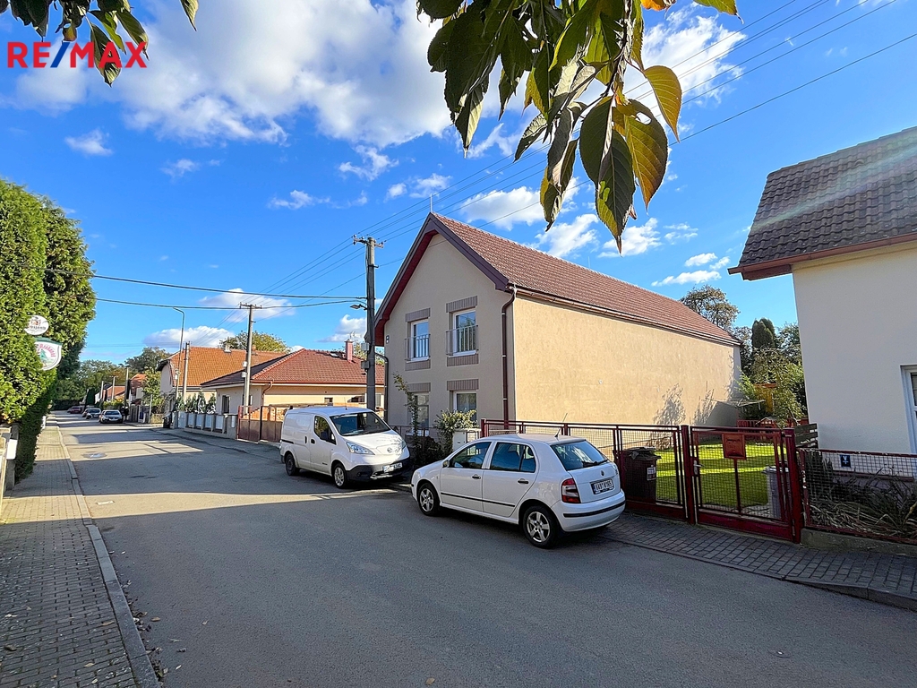 Pohled na RD z ulice