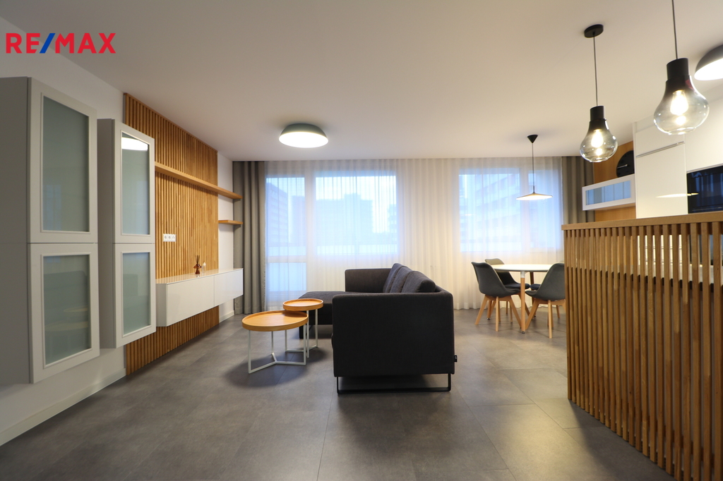 Obývací pokoj + kk