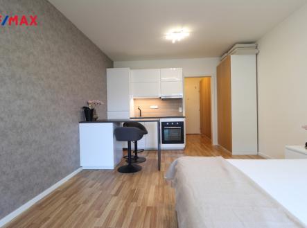 Obývací pokoj + kk | Prodej bytu, 1+kk, 34 m²