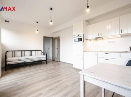 Pronájem bytu, 1+kk, 32 m² obrázek