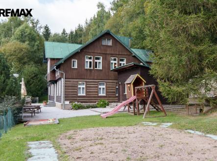 Prodej - chata/rekreační objekt, 584 m² obrázek