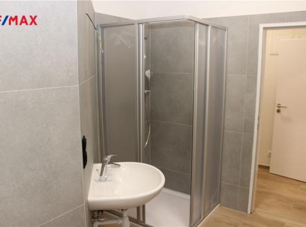 Koupelna s WC | Pronájem bytu, 3+kk, 91 m²