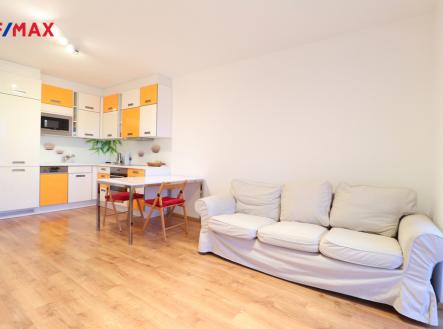 img-7598.jpeg | Pronájem bytu, 4+kk, 87 m²