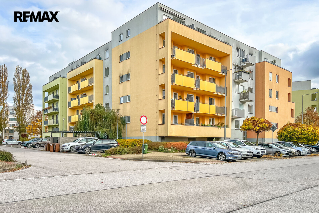 Pronájem parkovacího stání Hradec Králové - Třebeš