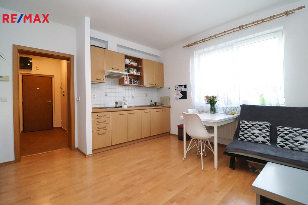 Obývací pokoj + kk