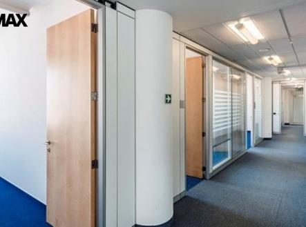 w0cjon.jpg | Pronájem - kanceláře, 733 m²