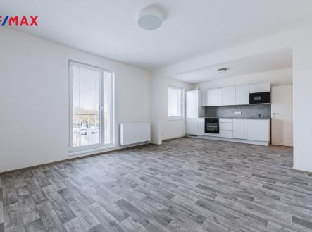 vecernikova-nehvizdy-dsc8822-hdr.jpg | Pronájem bytu, 1+kk, 37 m²