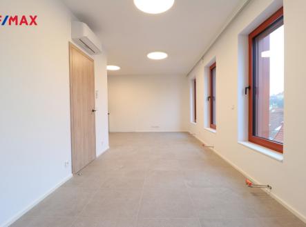 Obývací pokoj | Pronájem bytu, 1+kk, 34 m²