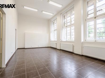 dsc-0005.jpg | Pronájem - kanceláře, 31 m²