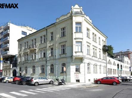 vystrizek22.jpg | Pronájem - obchodní prostor, 325 m²